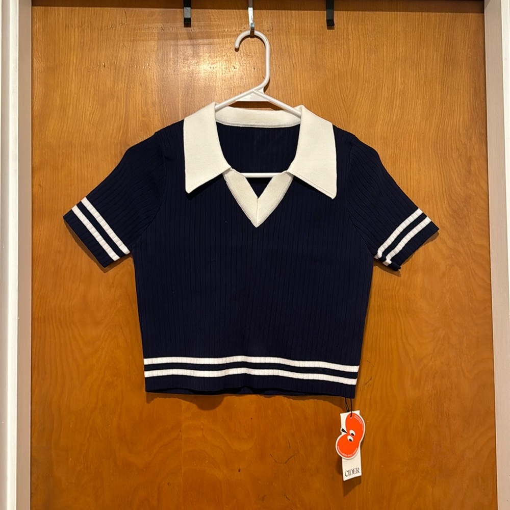 Rib Knit Contrasting Crop Tee